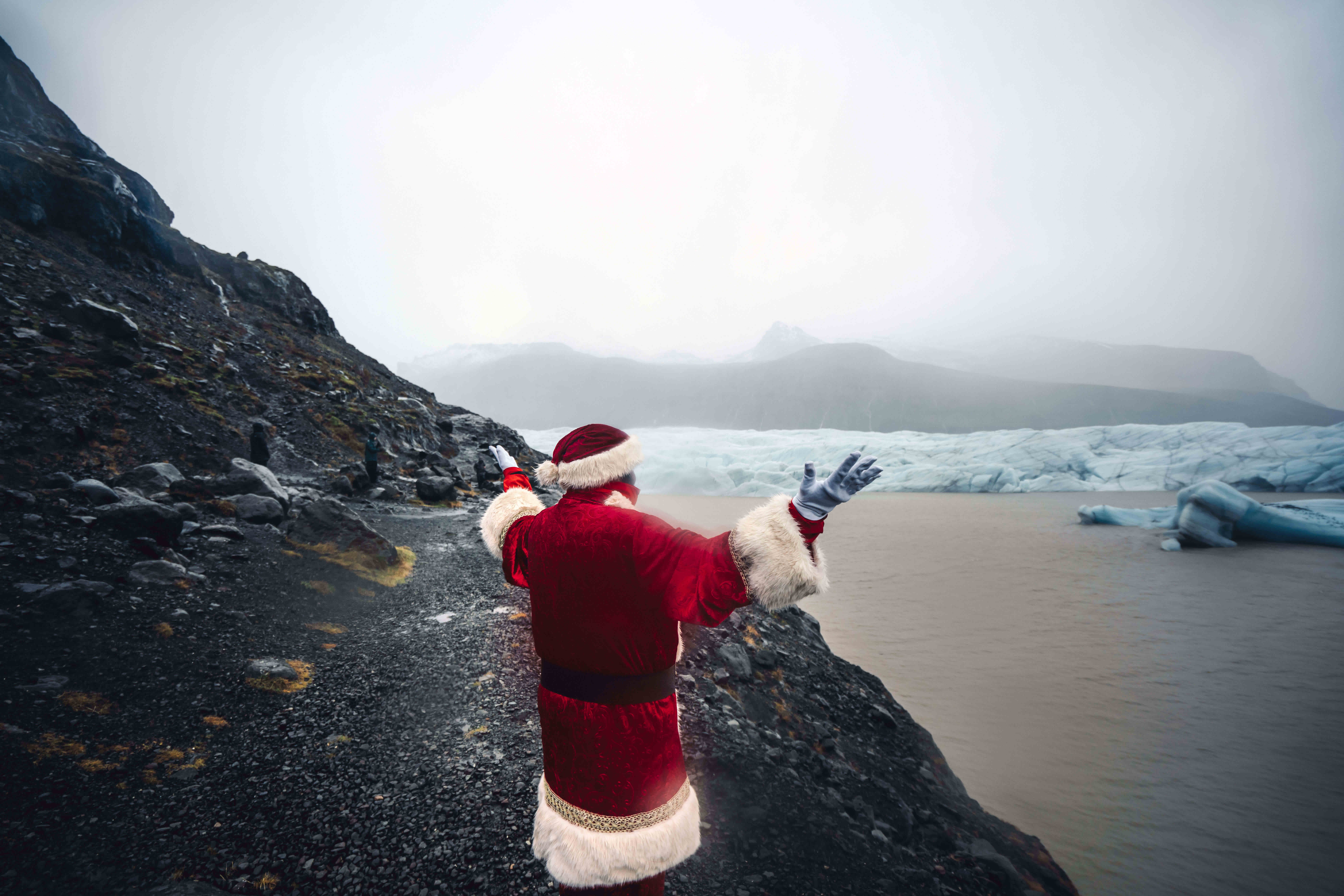 Boost your Christmas sales with expert gifting tips
